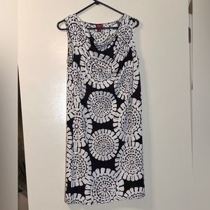 Black and white dress — add belt.  Flex size